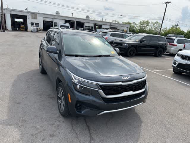 2022 Kia Seltos EX