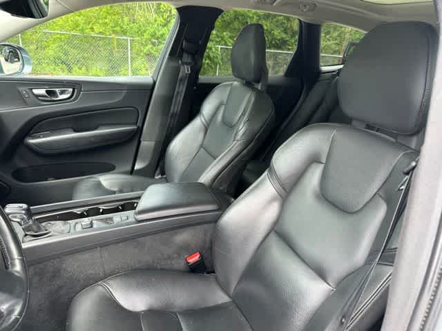 2018 Volvo XC60 Momentum