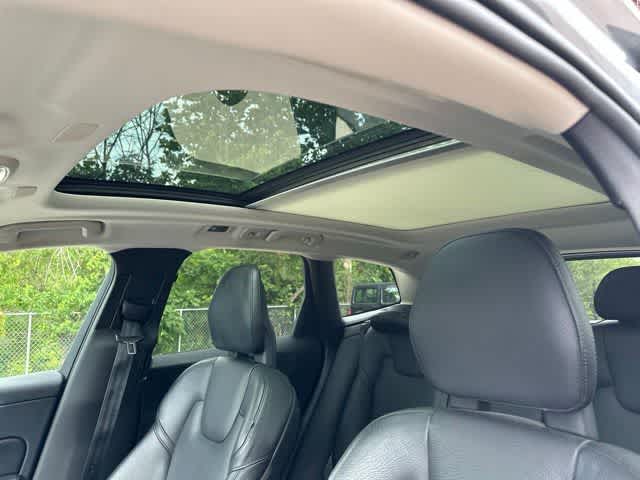 2018 Volvo XC60 Momentum