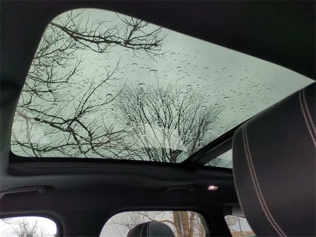 2018 Land Rover Range Rover Velar R-Dynamic SE