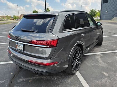 2021 Audi Q7 Prestige