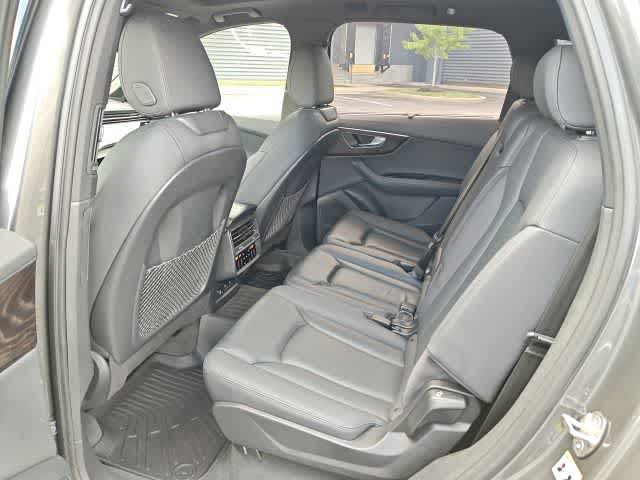2021 Audi Q7 Prestige