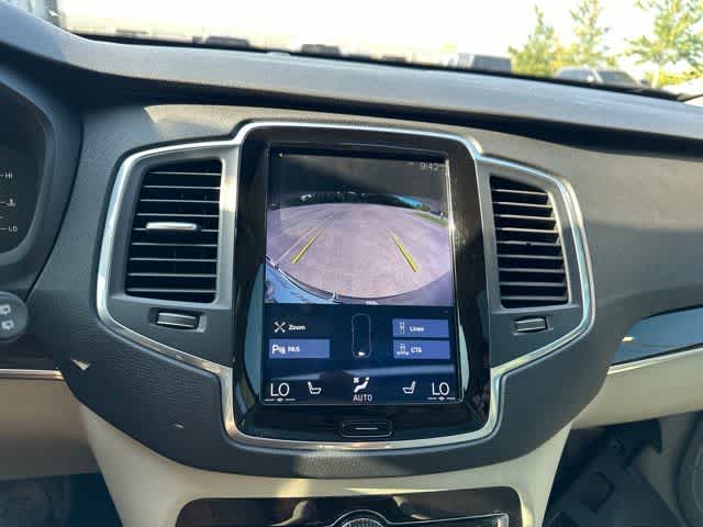 2019 Volvo XC90 Momentum