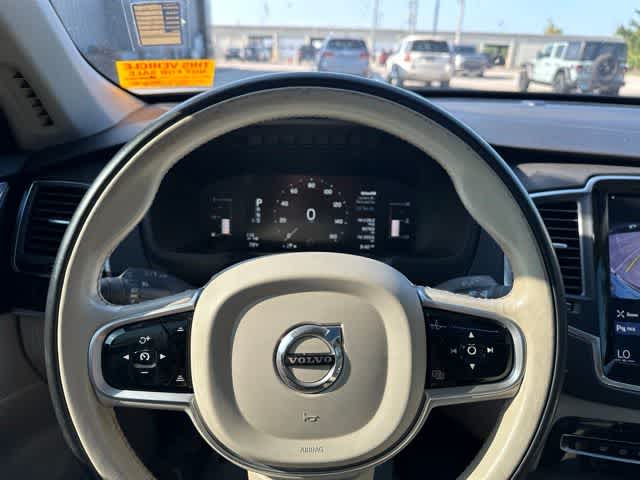 2019 Volvo XC90 Momentum