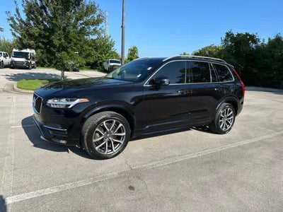2019 Volvo XC90 Momentum