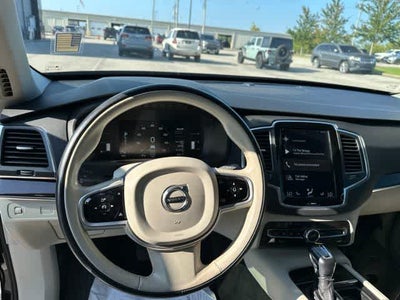 2019 Volvo XC90 Momentum