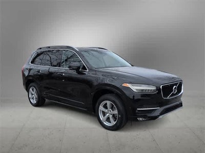 2017 Volvo XC90 Momentum