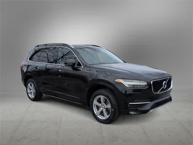 2017 Volvo XC90 Momentum