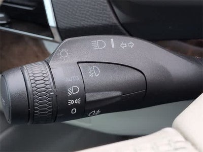 2017 Volvo XC90 Momentum