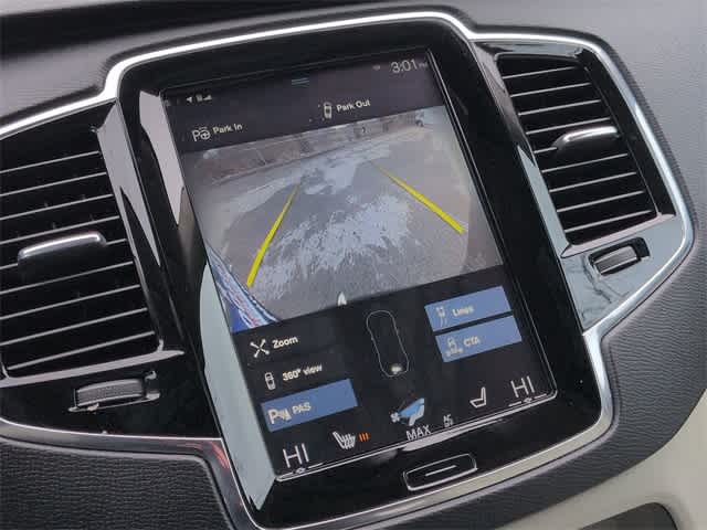 2017 Volvo XC90 Momentum