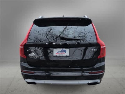 2017 Volvo XC90 Momentum