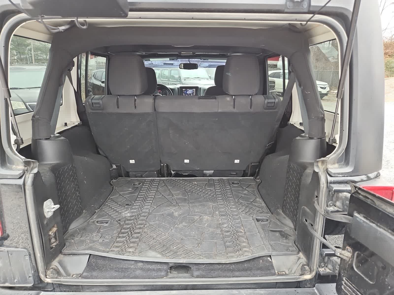 2015 Jeep Wrangler Unlimited Sport