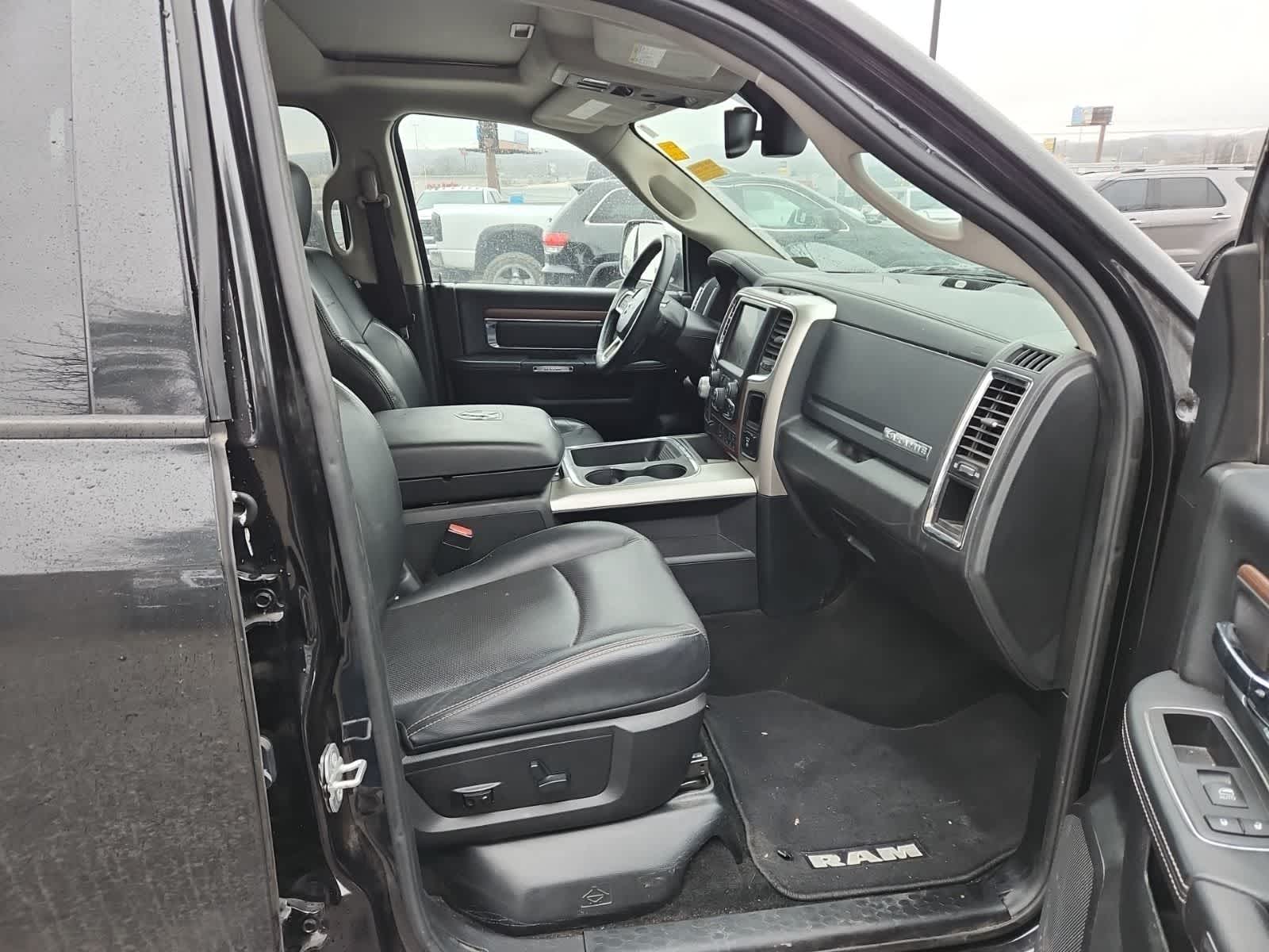 2016 RAM 1500 Laramie