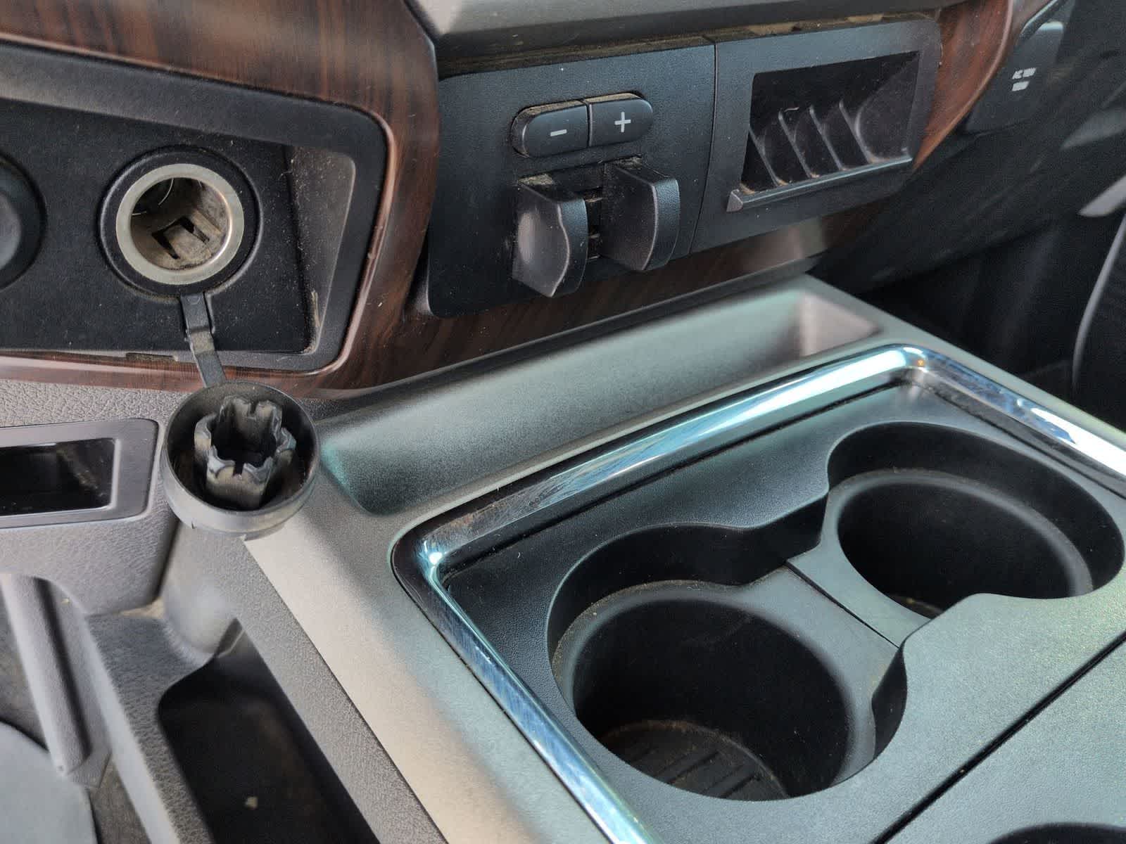 2016 Ford Super Duty F-250 SRW Lariat