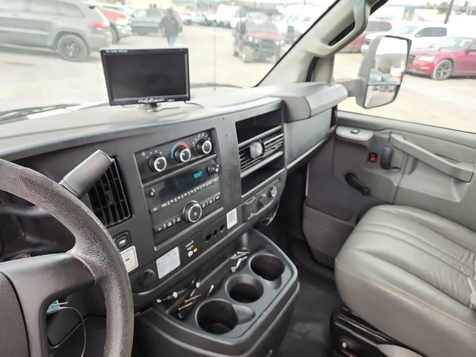 2016 GMC Savana Commercial Cutaway 3500