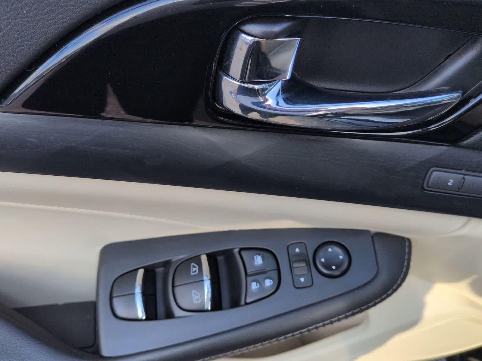 2023 Nissan Maxima Platinum