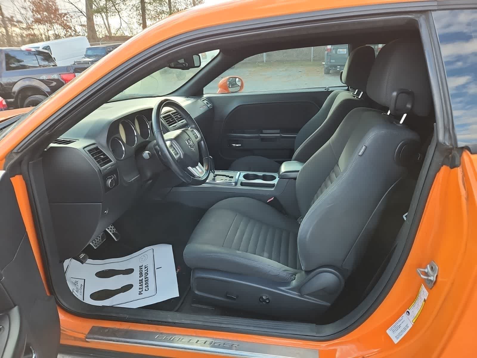 2012 Dodge Challenger SXT