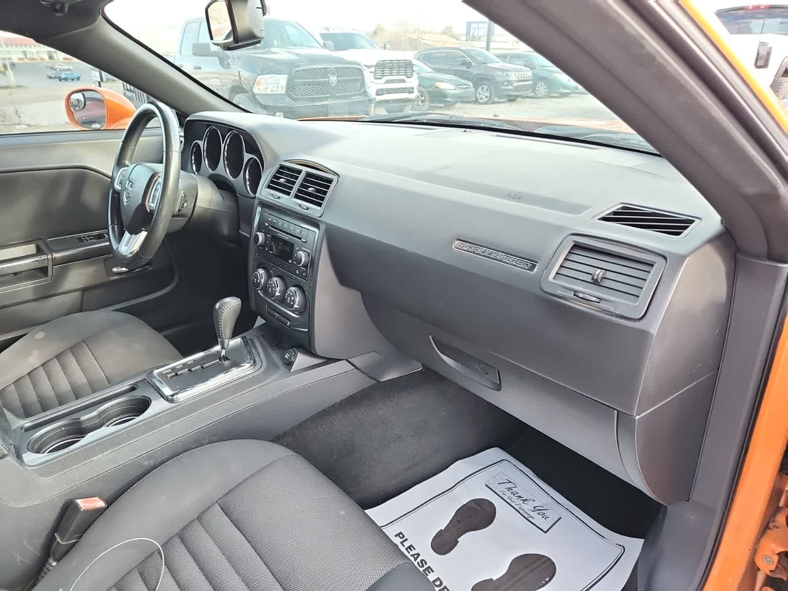 2012 Dodge Challenger SXT