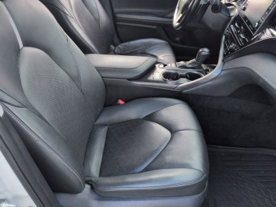 2022 Toyota Camry Hybrid XSE