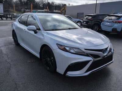 2022 Toyota Camry Hybrid XSE
