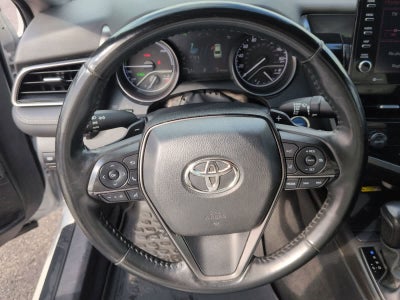 2022 Toyota Camry Hybrid XSE