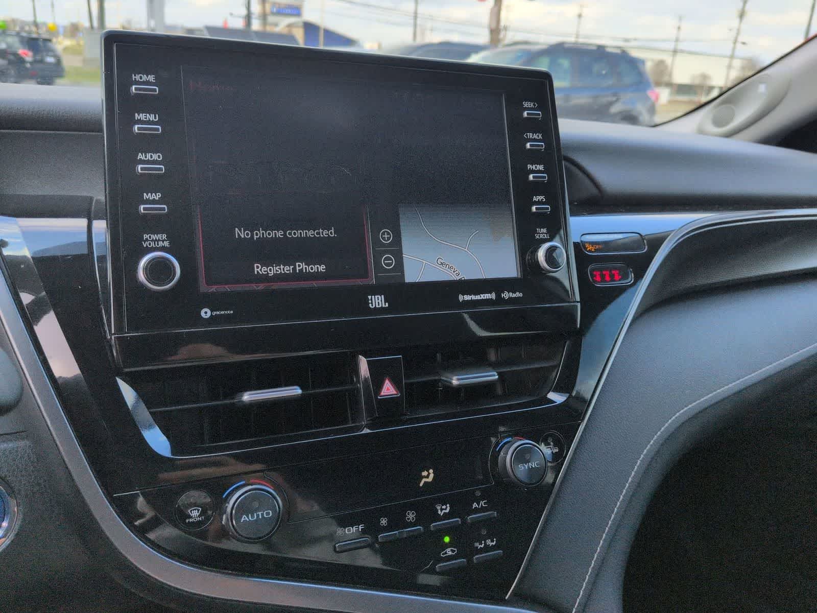 2022 Toyota Camry Hybrid XSE