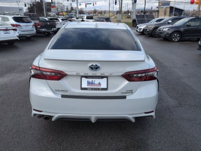 2022 Toyota Camry Hybrid XSE