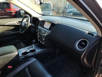 2019 Nissan Pathfinder SL