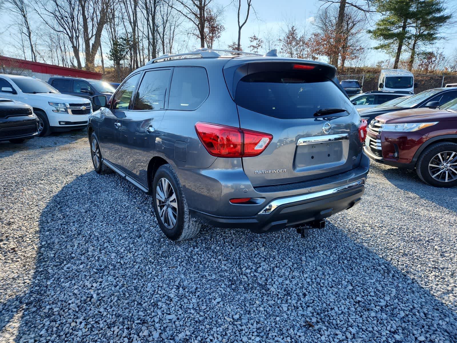 2019 Nissan Pathfinder SL