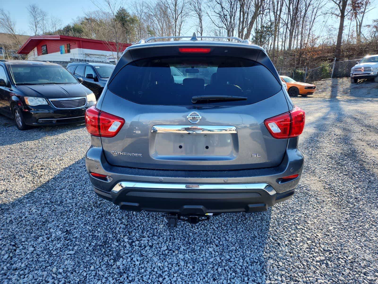 2019 Nissan Pathfinder SL