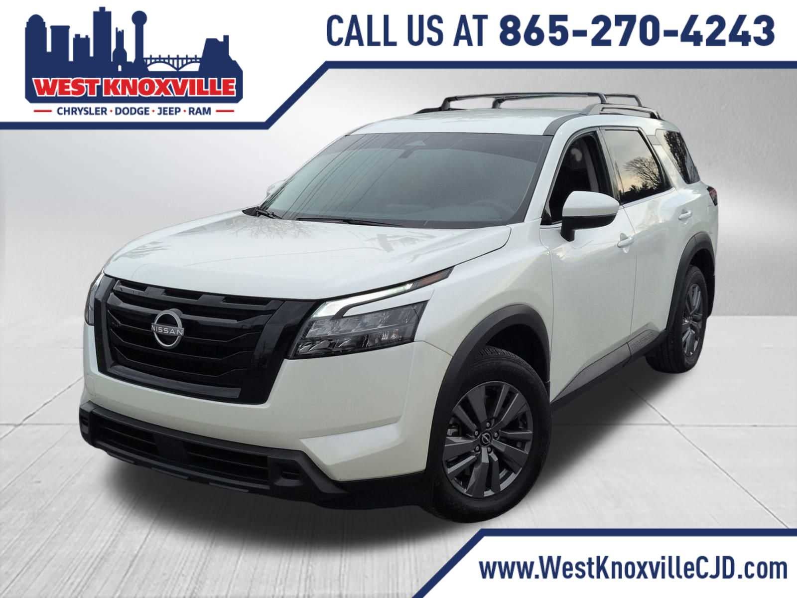 2024 Nissan Pathfinder SV