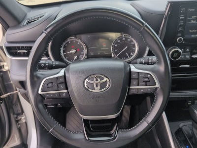2022 Toyota Highlander XSE