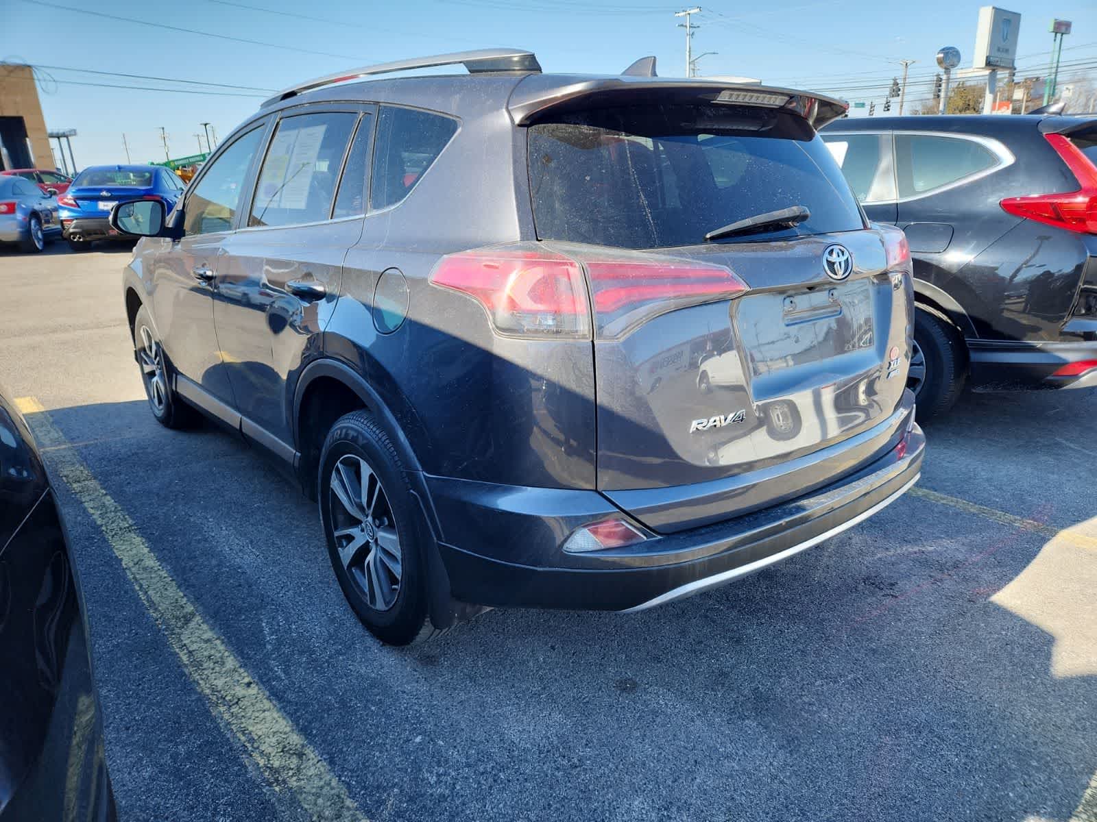 2017 Toyota RAV4 XLE