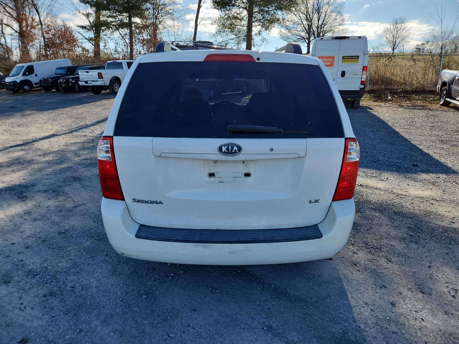2008 Kia Sedona LX